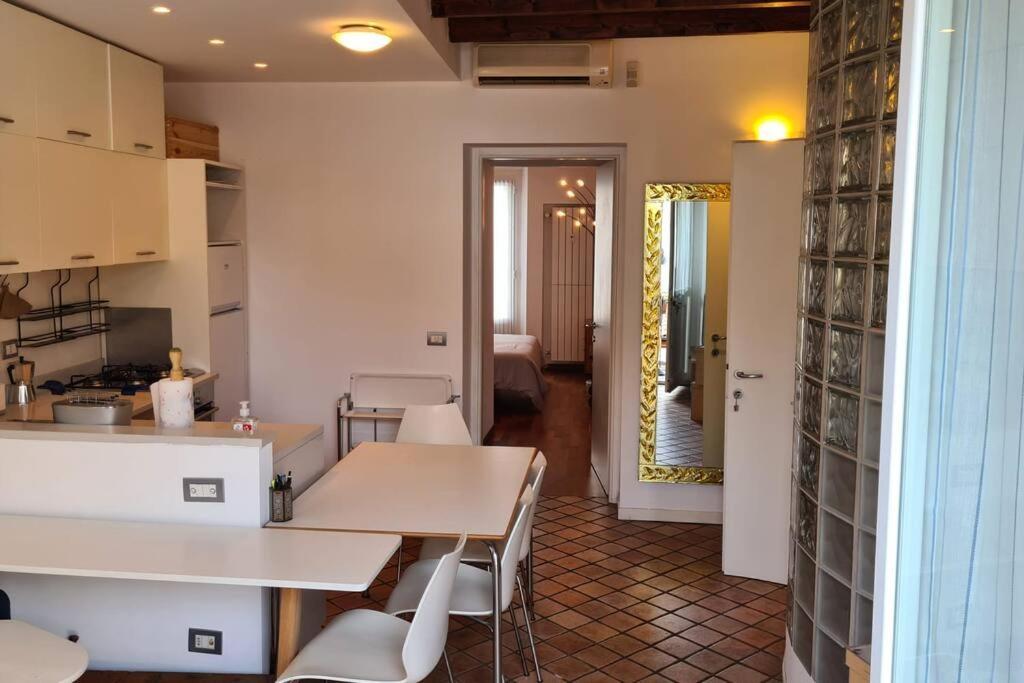 San Marco 14 Sunny And Bright Apartment Milano Exterior foto